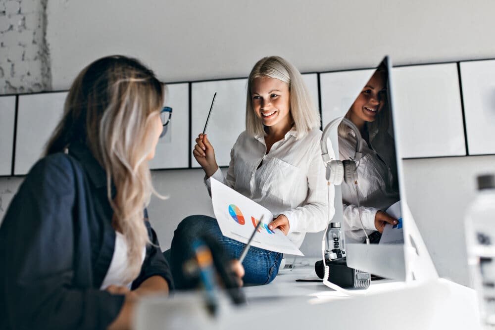 Green Flags When Choosing a Marketing Consultant 1